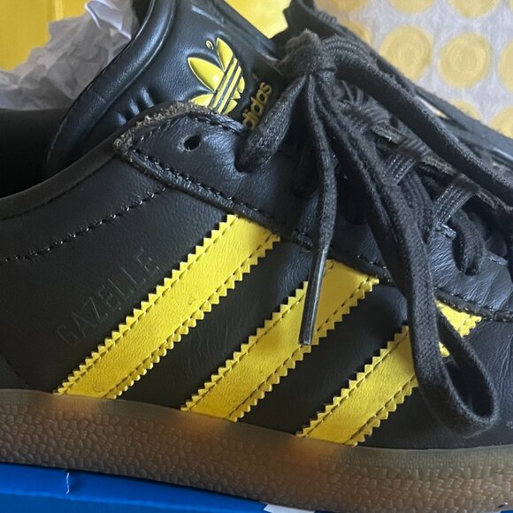 Adidas Gazelle - Picture 1 of 3